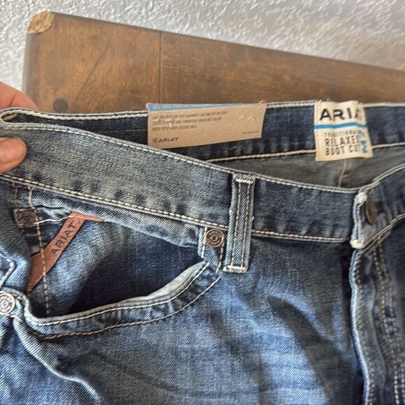 NEW Ariat Men's M2 Grayson Fargo
Relaxed Stretch Boot Cut Jeans 40x34 - Picture 12 of 16